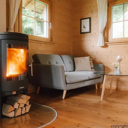 Paradieschen - Stilvolles Blockhaus Mit Kamin