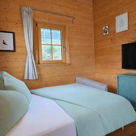 Paradieschen - Stilvolles Blockhaus Mit Kamin